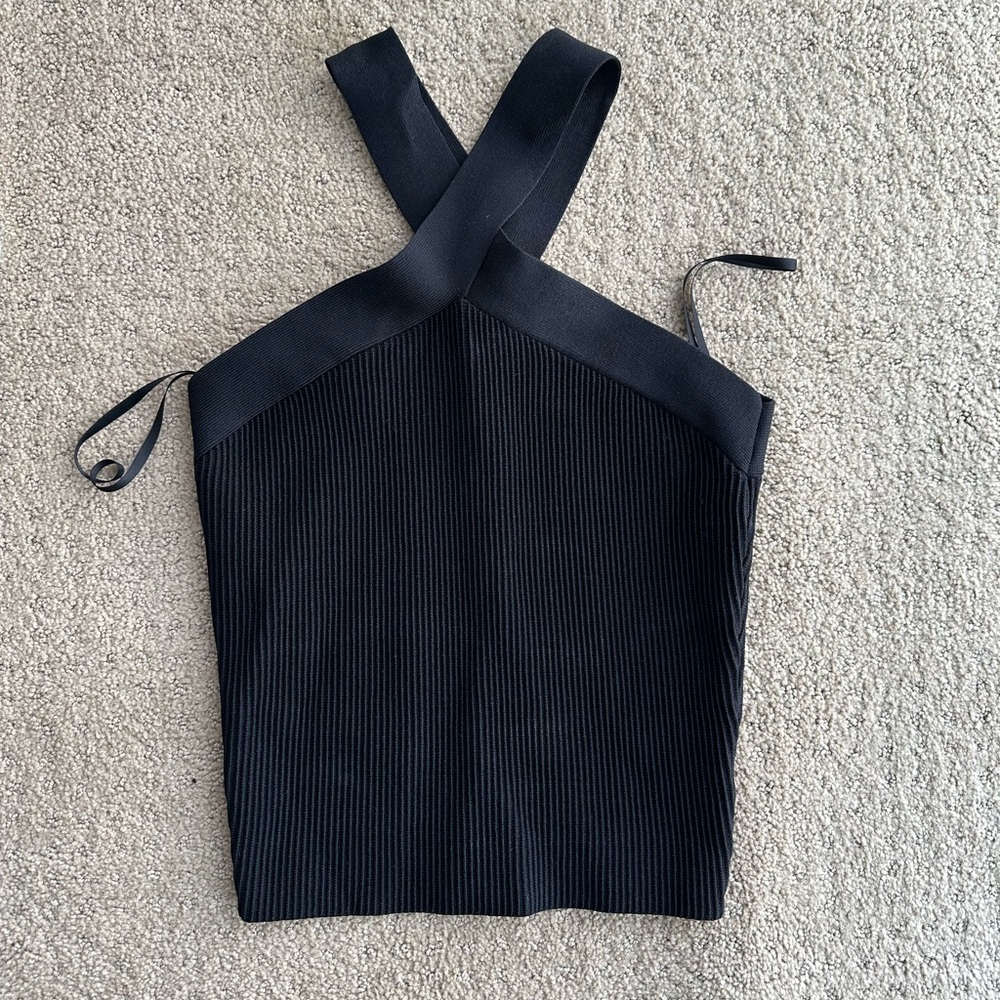 Aritzia Babaton Sculpt Knit Criss Cross Cropped Tank